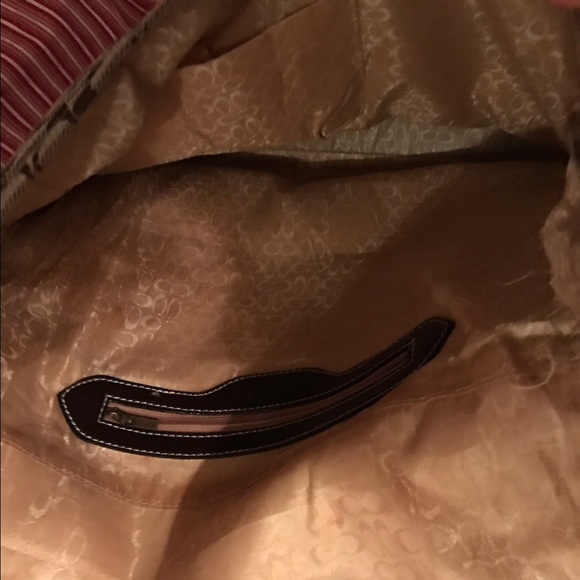 Authentic Coach Signature Laptop Messenger Bag - Picture 4 of 9